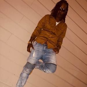 Meet your Posher, Mika